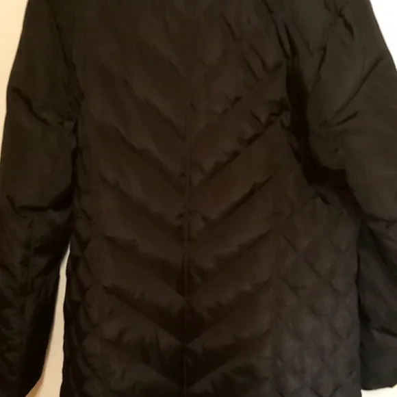 Michael Kors Faux Fur Collar Puffer Coat - Picture 8 of 10